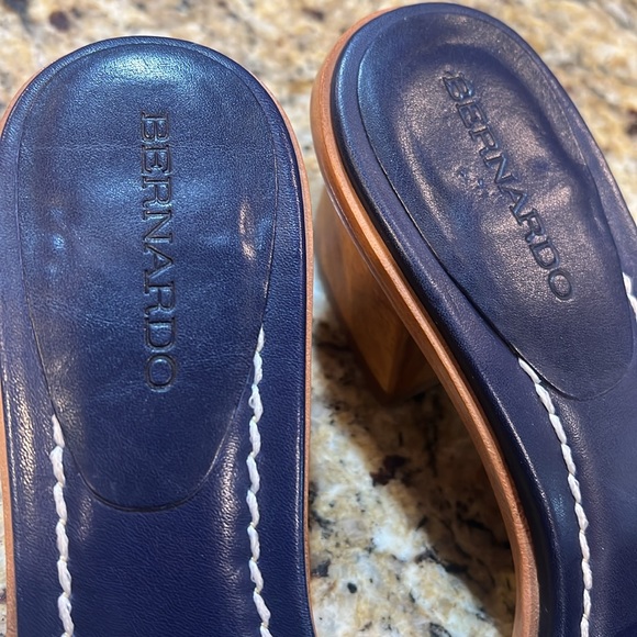 Bernardo Leather Wood Sandals - Picture 9 of 10